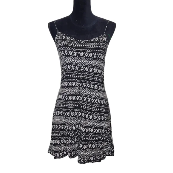 5/$15 H&M Divided Black Tribal Button Dress - Picture 1 of 9